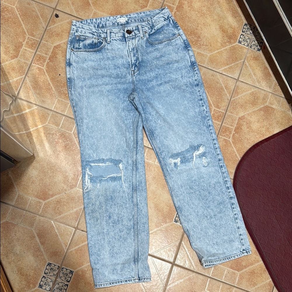 Good American Light Wash Straight Leg Jeans
